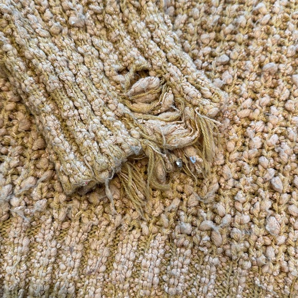 Wish list, distressed, knit sweater - Picture 3 of 6